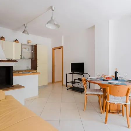 Apartment Laura In Centro *